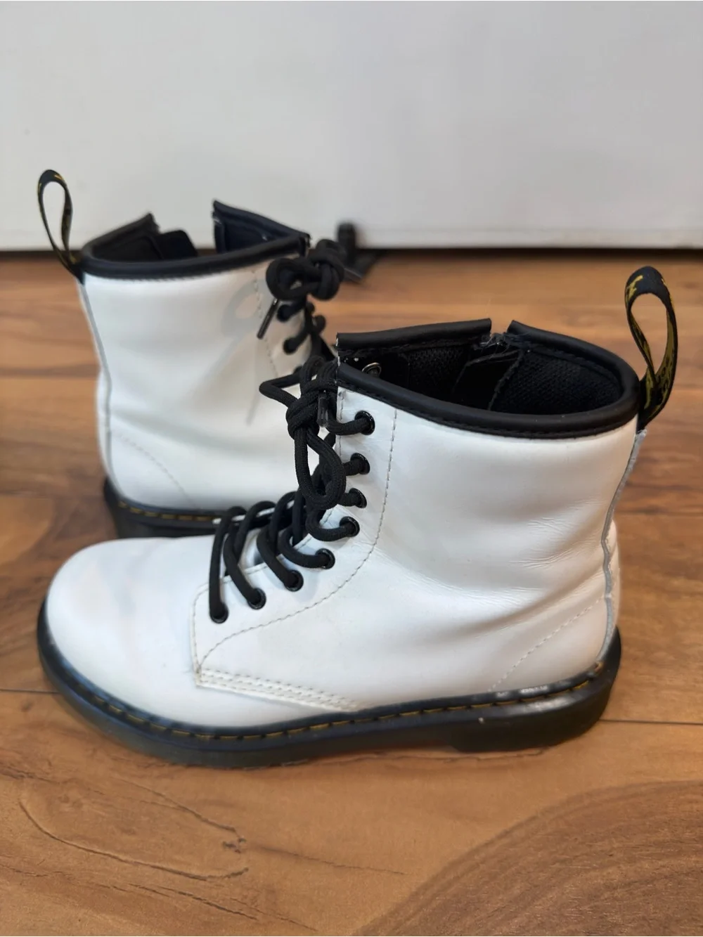 Dr Doc Martens 1460J Combat Boots Youth Size 3 US White Leather Lace Up Side Zip